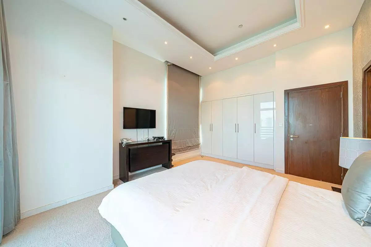 Flat 421m² in UAE, Dubai. Priced at 1877707€ rent photo-10