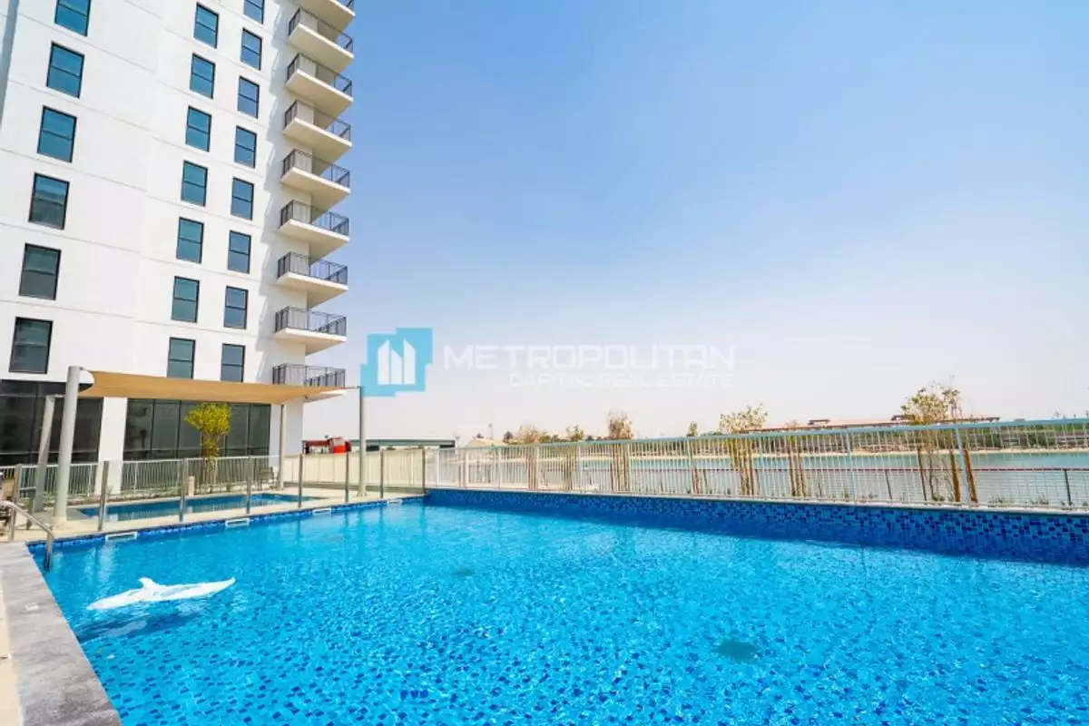 Flat 64m² in UAE, Abu Dhabi. Priced at 274687€ rent photo-2