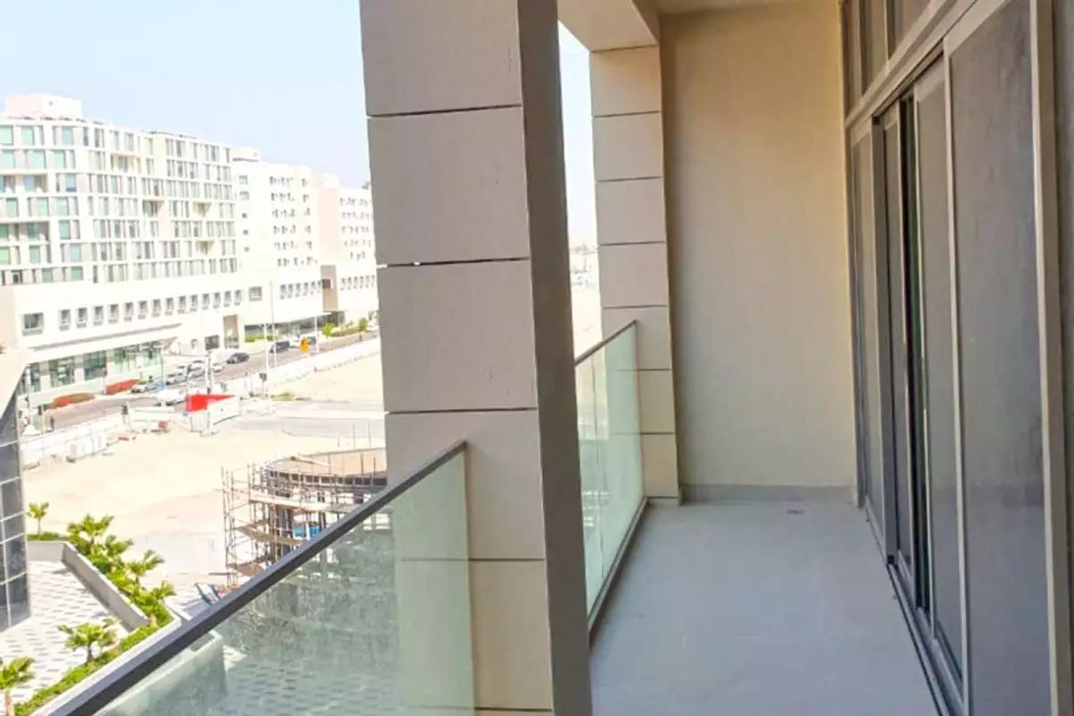 Flat 94m² in UAE, Abu Dhabi. Priced at 324630€ rent photo-3