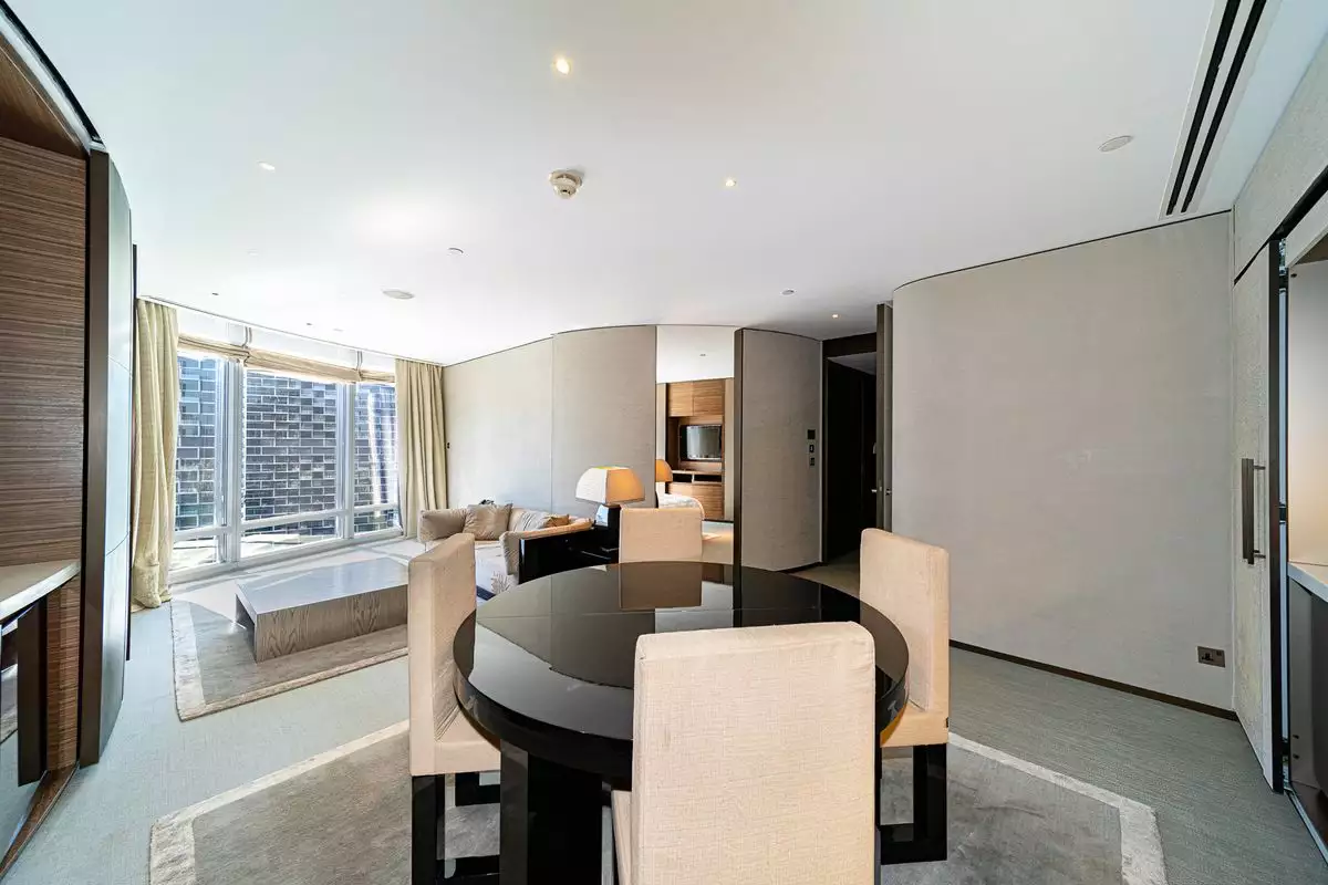 Flat 110m² in UAE, Dubai. Priced at 902674€ rent photo-2
