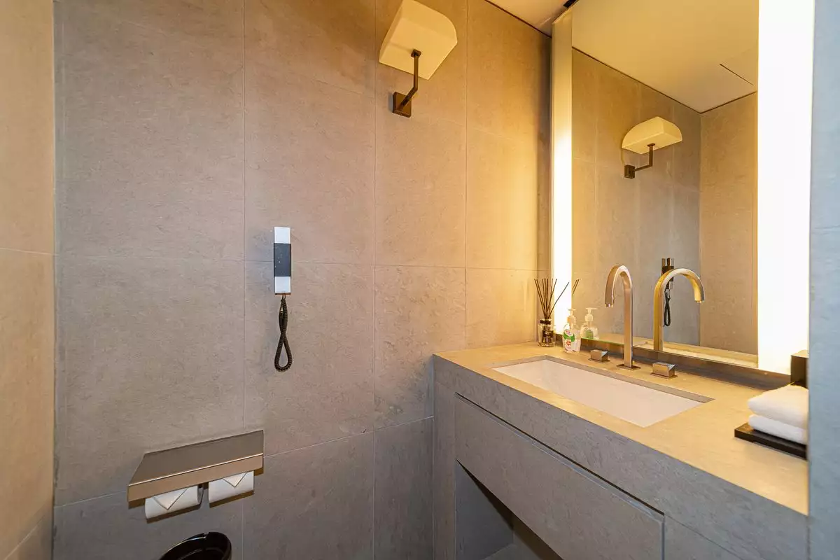 Flat 110m² in UAE, Dubai. Priced at 902674€ rent photo-9