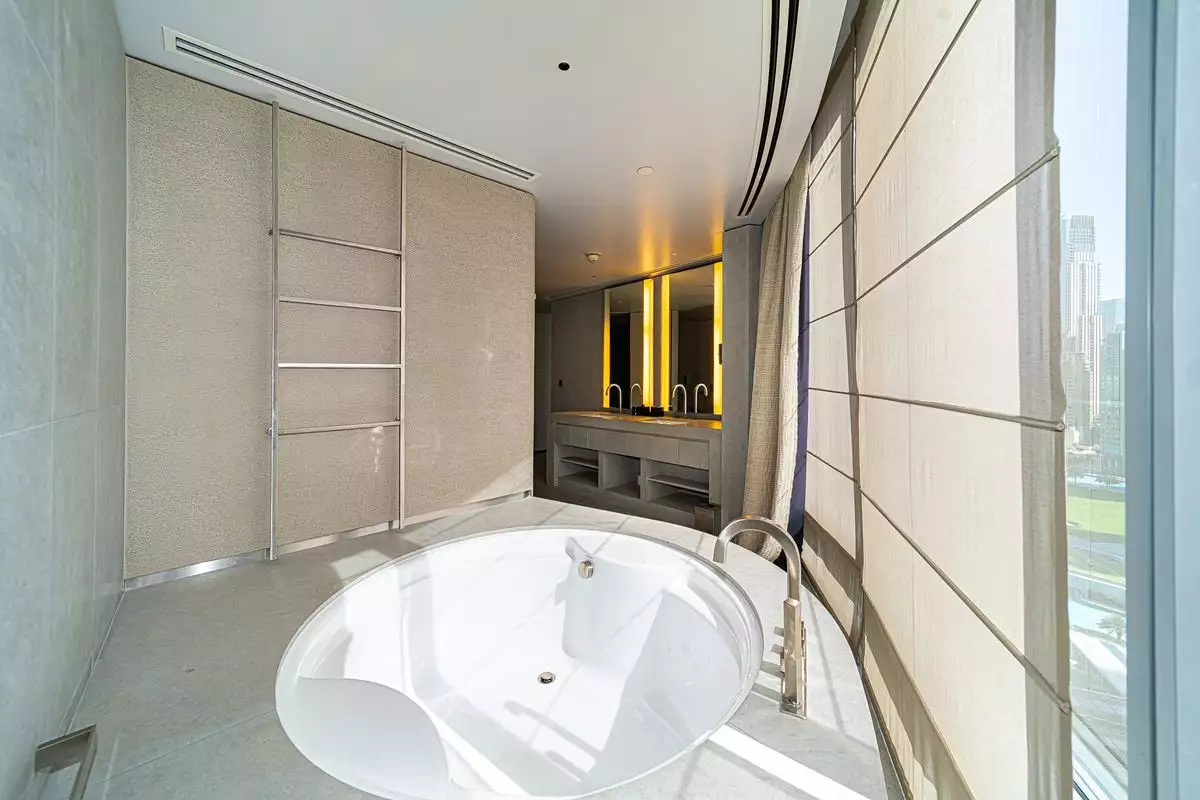 Flat 110m² in UAE, Dubai. Priced at 902674€ rent photo-12
