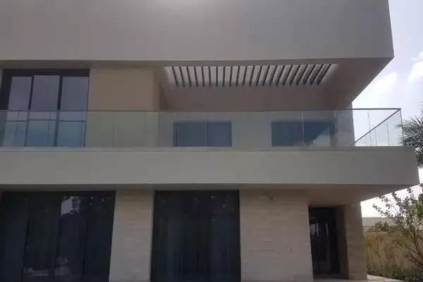 Villa 784m² in UAE, Abu Dhabi. Priced at 5022737€ rent photo-2
