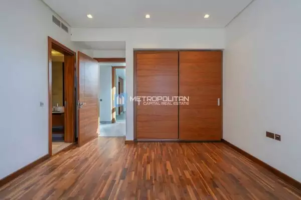 Villa 784m² in UAE, Abu Dhabi. Priced at 5022737€ rent photo-14