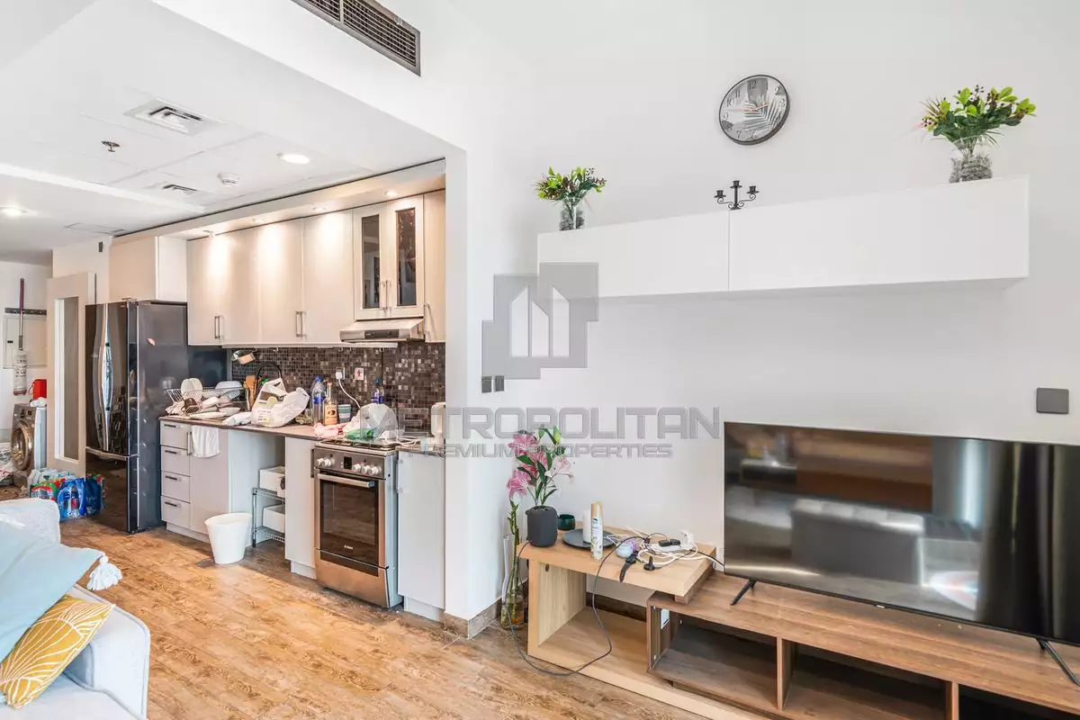 Flat 120m² in UAE, Dubai. Priced at 286684€ rent photo-9