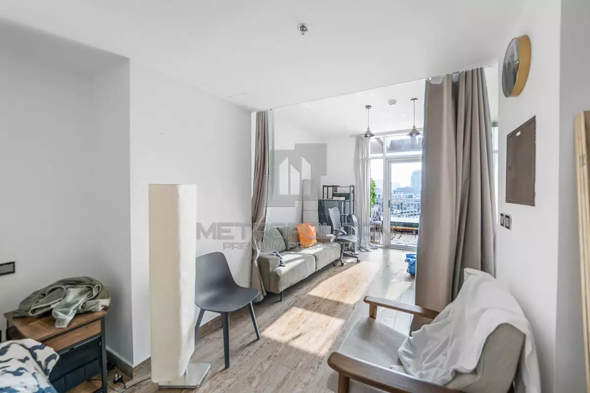 Flat 120m² in UAE, Dubai. Priced at 286684€ rent photo-16