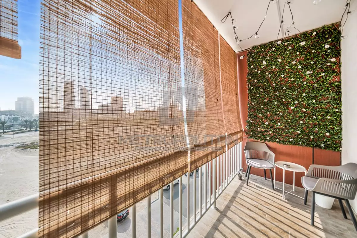 Flat 120m² in UAE, Dubai. Priced at 286684€ rent photo-23
