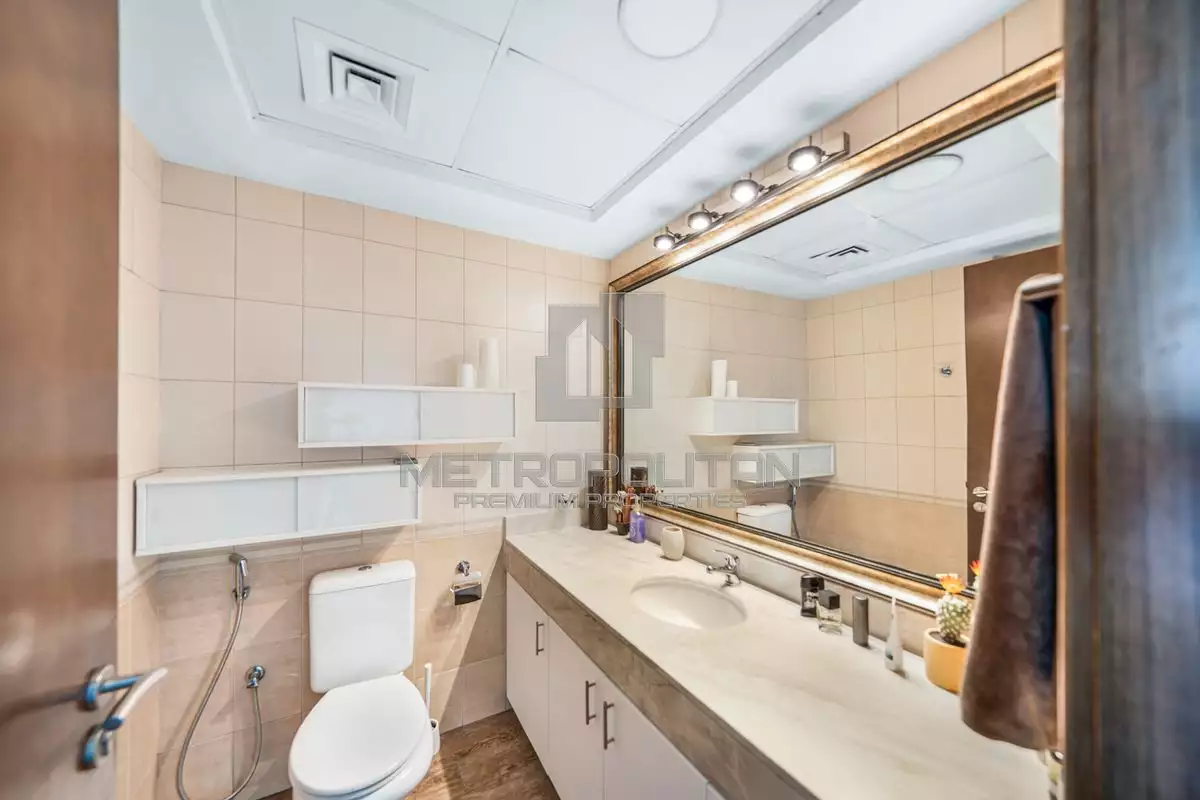 Flat 120m² in UAE, Dubai. Priced at 286684€ rent photo-30