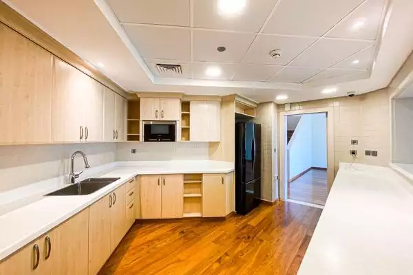 Flat 446m² in UAE, Dubai. Priced at 1748008€ rent photo-6