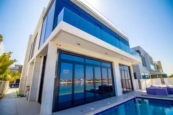 Villa 622m² in UAE, Dubai. Priced at 9489189€ rent photo-1