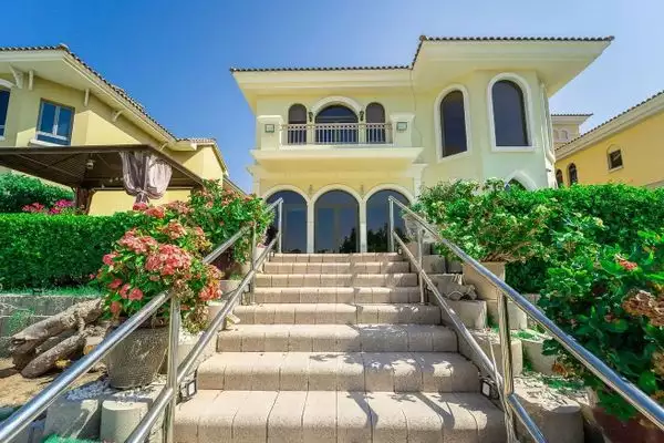 Villa 604m² in UAE, Dubai. Priced at 4869452€ rent photo-1