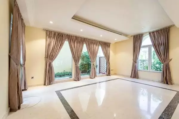 Villa 604m² in UAE, Dubai. Priced at 4869452€ rent photo-5