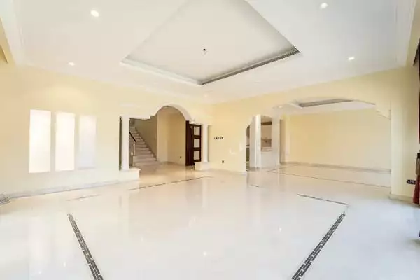 Villa 604m² in UAE, Dubai. Priced at 4869452€ rent photo-6