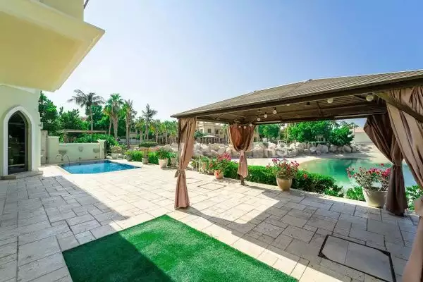 Villa 604m² in UAE, Dubai. Priced at 4869452€ rent photo-13