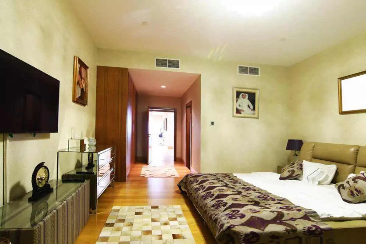 Flat 850m² in UAE, Abu Dhabi. Priced at 2260231€ rent photo-15