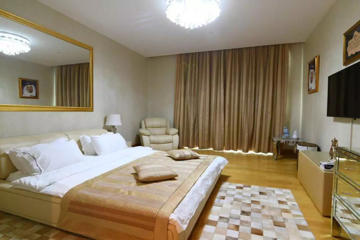 Flat 850m² in UAE, Abu Dhabi. Priced at 2260231€ rent photo-21