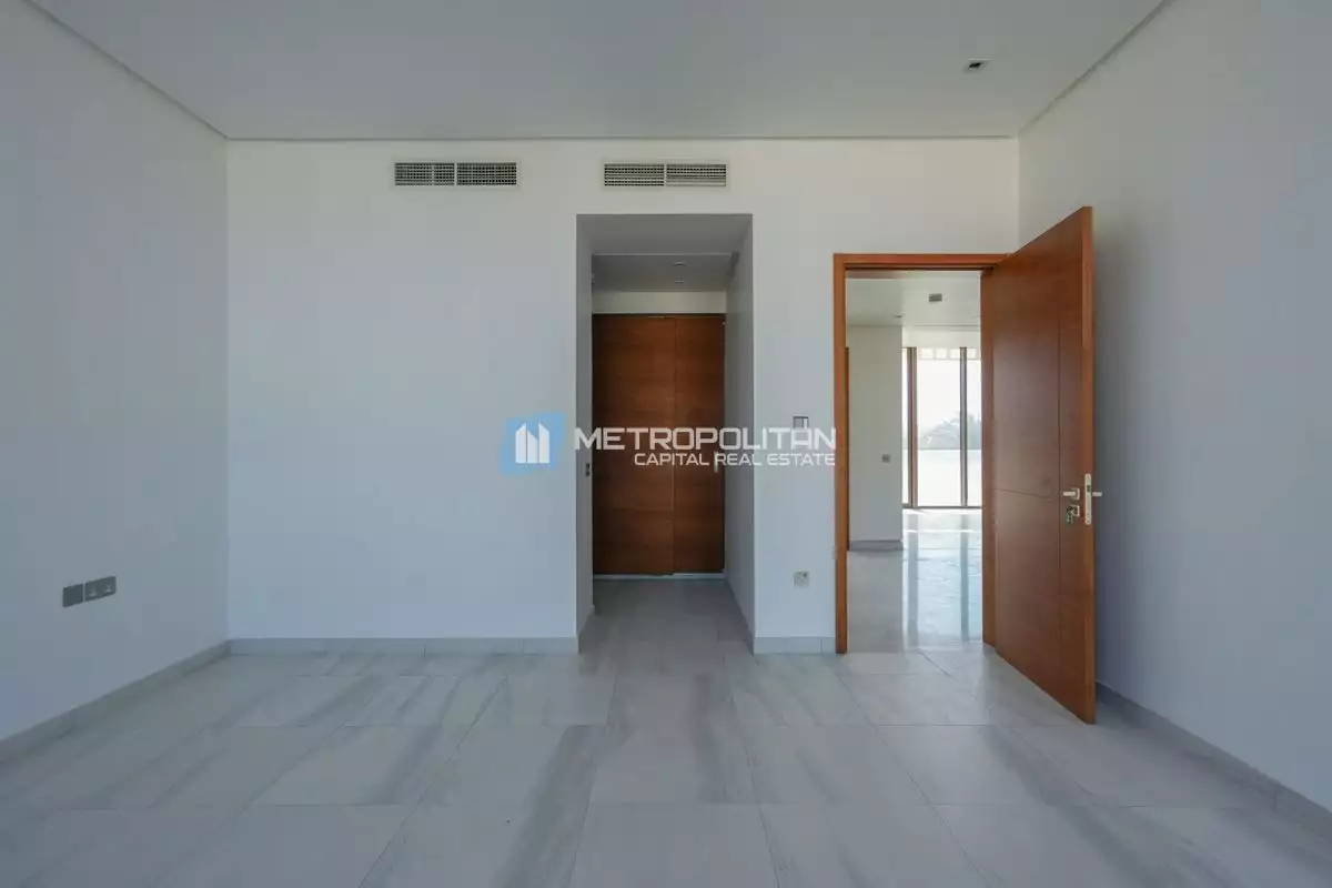 Villa 630m² in UAE, Abu Dhabi. Priced at 3885452€ rent photo-21