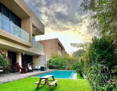 Buy in UAE for 3885452€