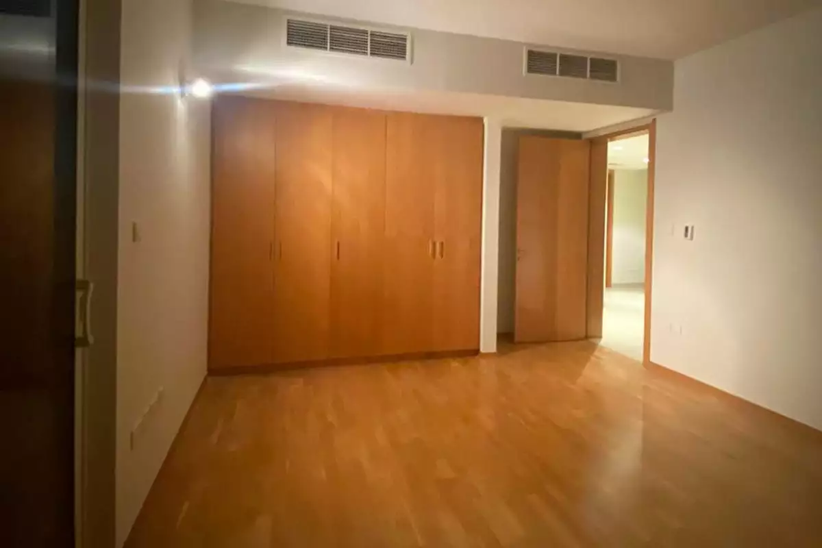 Villa 640m² in UAE, Abu Dhabi. Priced at 1132482€ rent photo-17
