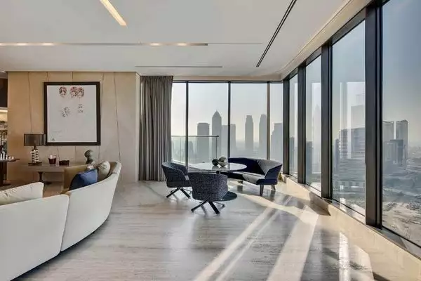 Flat 1765m² in UAE, Dubai. Priced at 44948790€ rent photo-3