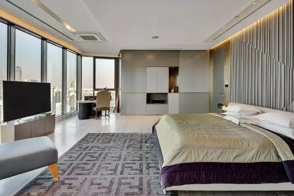 Flat 1765m² in UAE, Dubai. Priced at 44948790€ rent photo-19