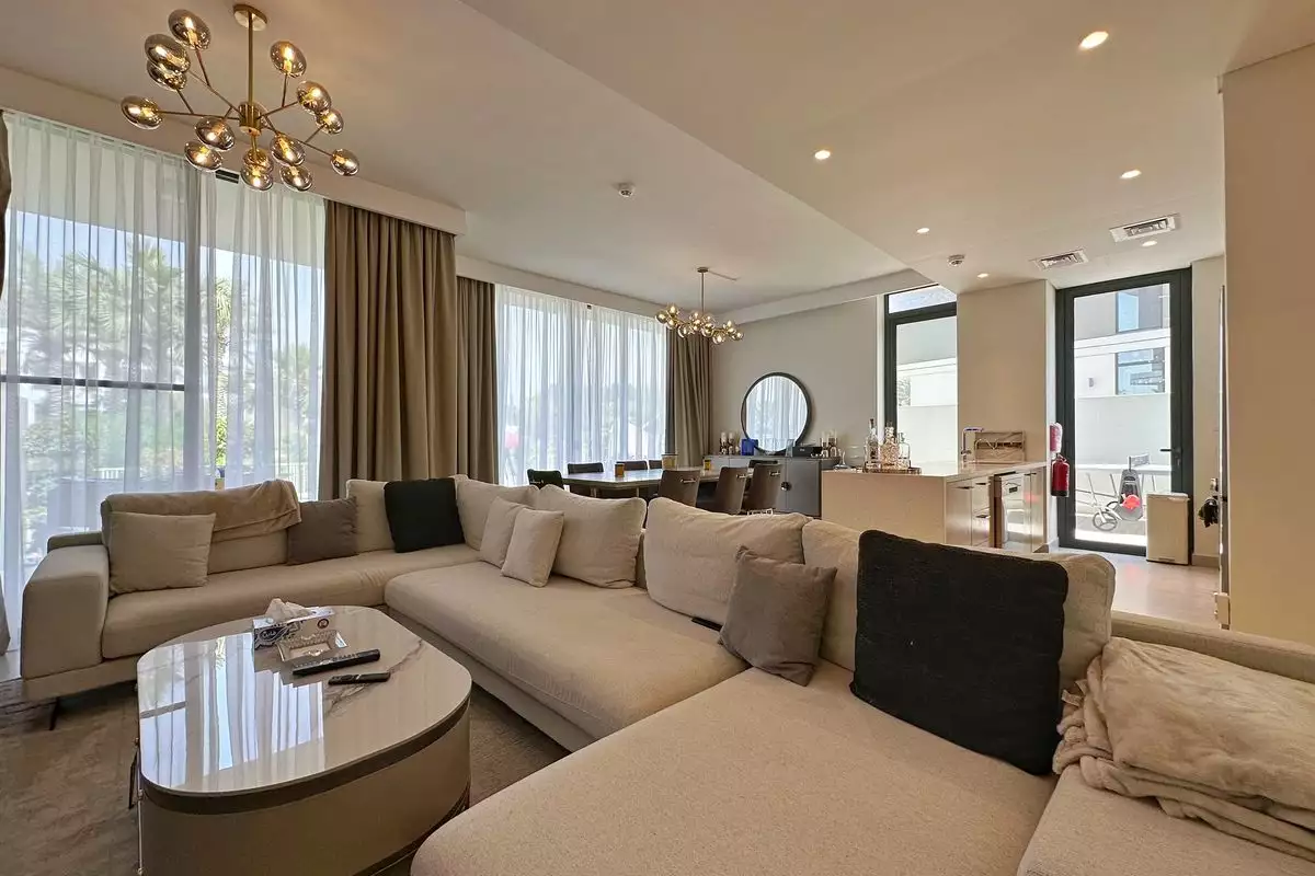 Villa 277m² in UAE, Dubai. Priced at 1897838€ rent photo-1