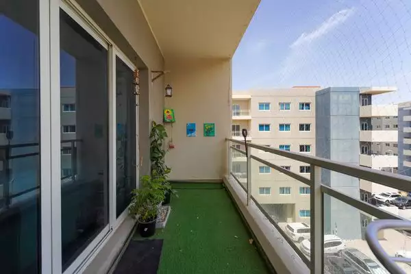 Flat 104m² in UAE, Abu Dhabi. Priced at 204767€ rent photo-3