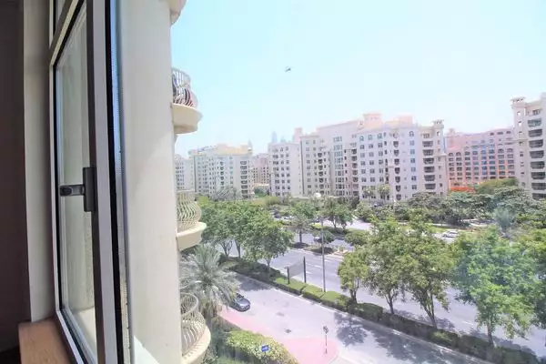 Flat 201m² in UAE, Dubai. Priced at 1048805€ rent photo-1
