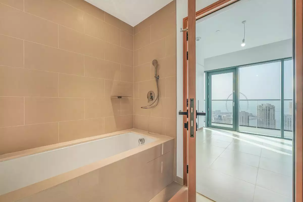 Flat 102m² in UAE, Dubai. Priced at 1207980€ rent photo-15
