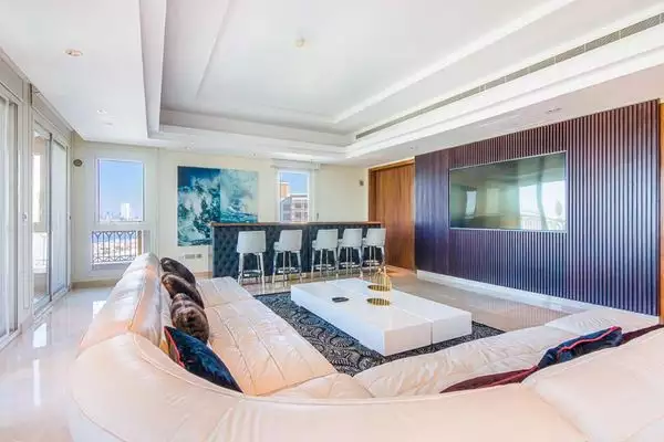 Flat 1217m² in UAE, Dubai. Priced at 5244025€ rent photo-15