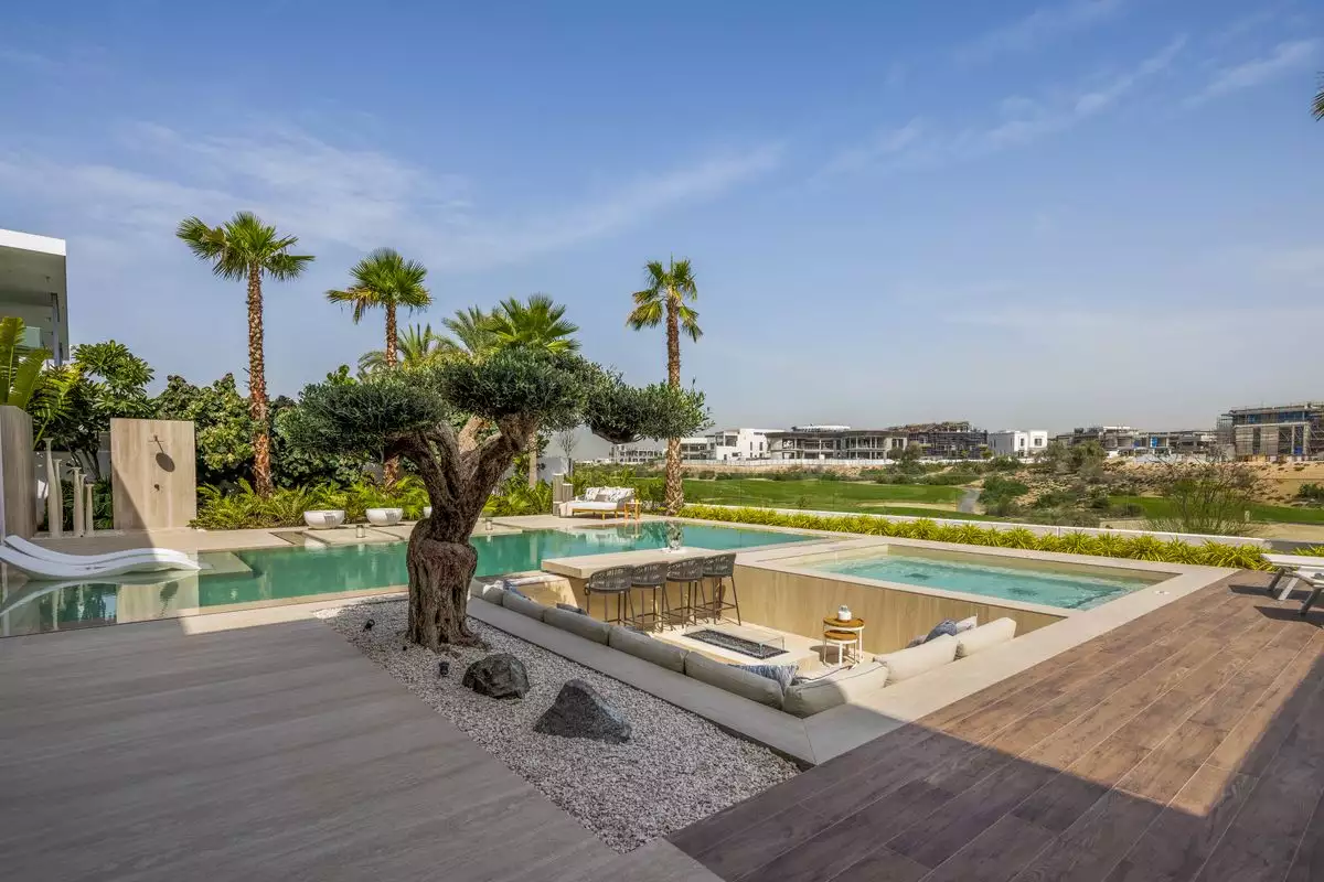 Villa 962m² in UAE, Dubai. Priced at 16231507€ rent photo-3