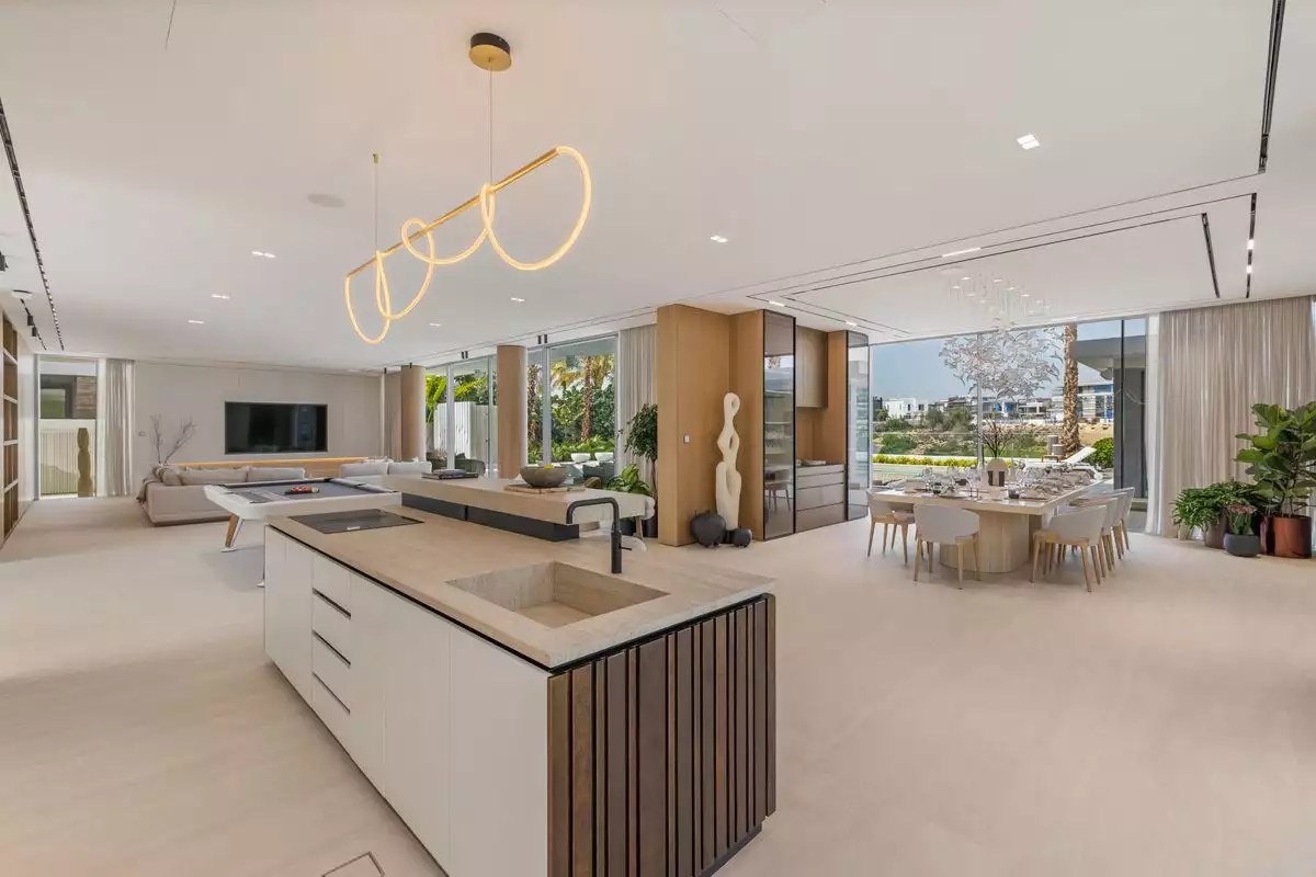 Villa 962m² in UAE, Dubai. Priced at 16231507€ rent photo-4