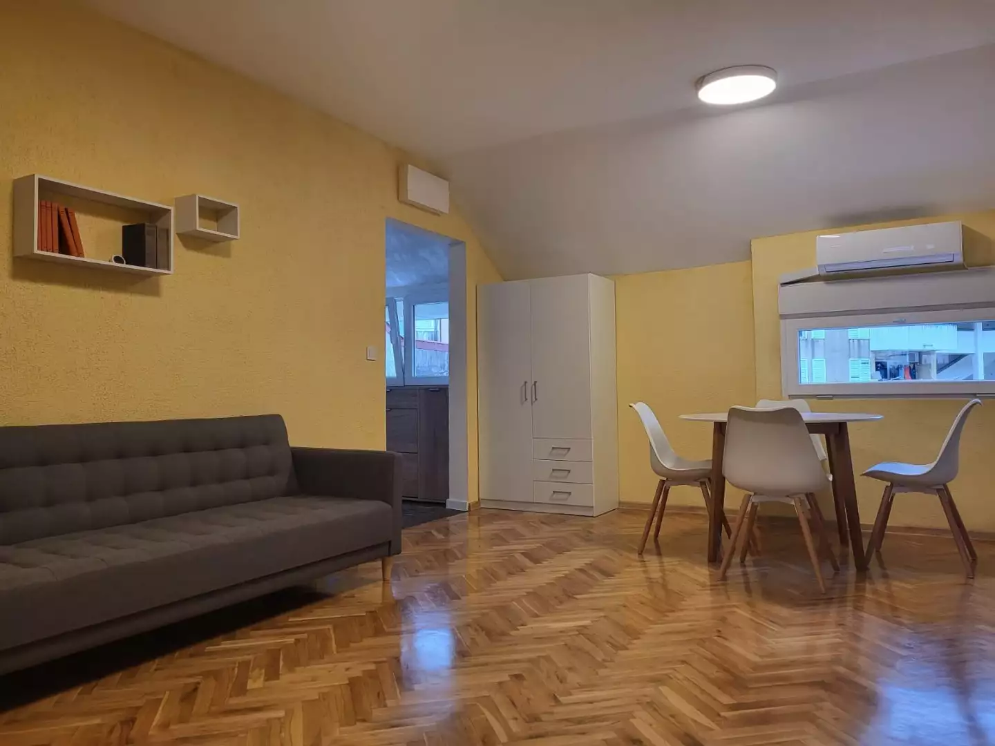 Flat 60m² in Montenegro, Budva. Priced at 138000€ rent photo-4