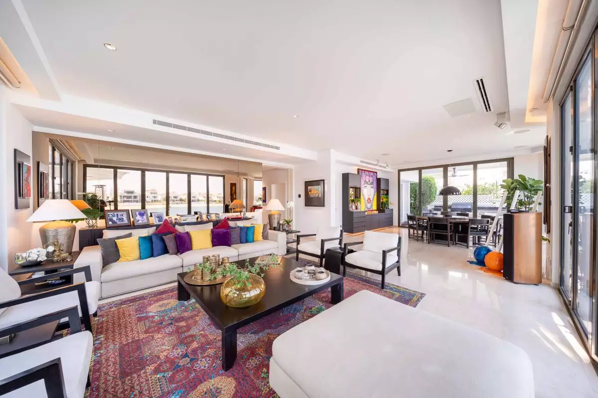 Villa 557m² in UAE, Dubai. Priced at 11324817€ rent photo-5