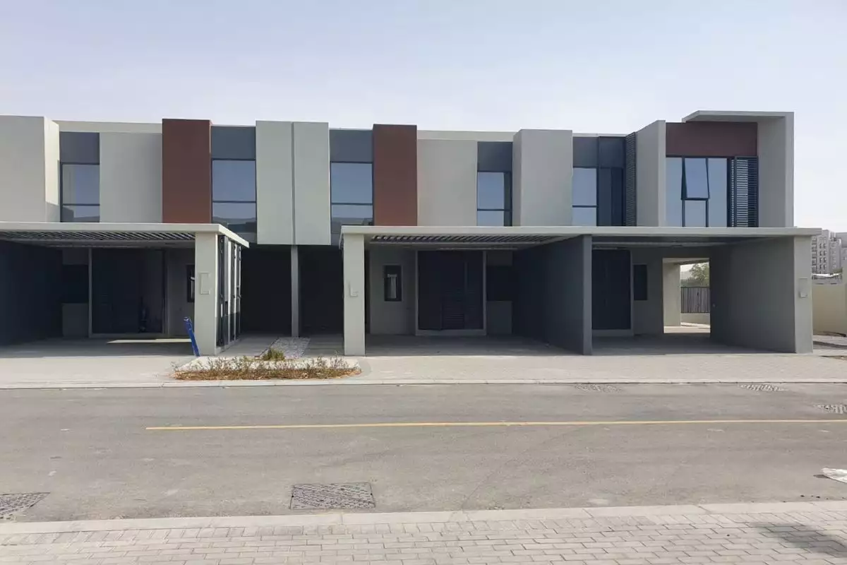 Townhouse 245m² in UAE, Dubai. Priced at 986376€ rent photo-1