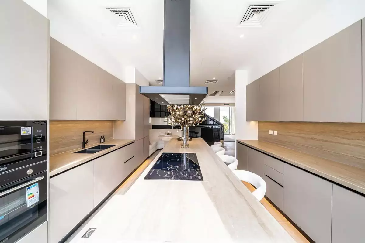 Villa 445m² in UAE, Dubai. Priced at 1601448€ rent photo-6