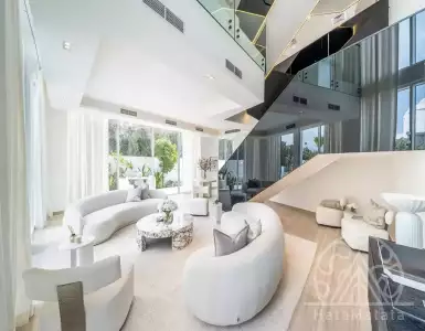 Buy in UAE for 1601448€
