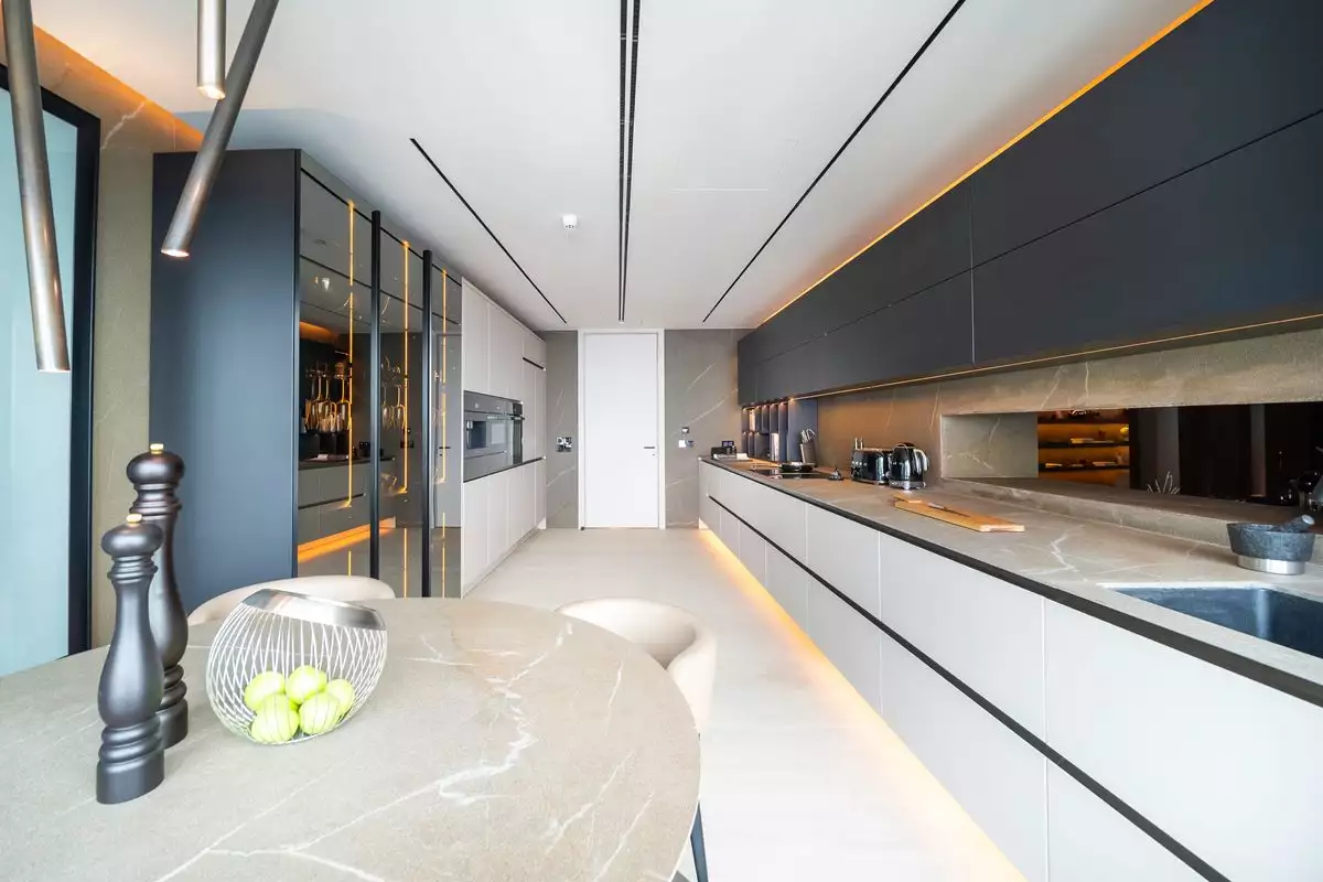 Flat 379m² in UAE, Dubai. Priced at 3752147€ rent photo-8