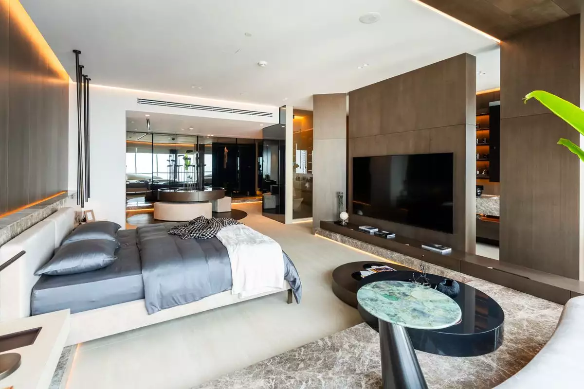 Flat 379m² in UAE, Dubai. Priced at 3752147€ rent photo-16