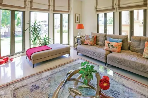 Villa 470m² in UAE, Dubai. Priced at 3745732€ rent photo-3