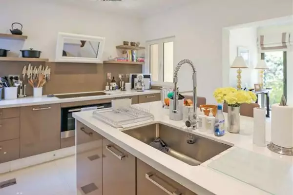Villa 470m² in UAE, Dubai. Priced at 3745732€ rent photo-5
