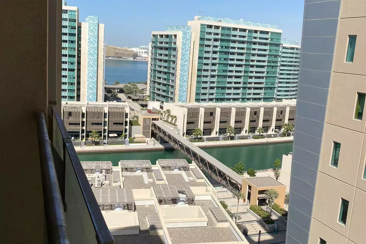 Flat 81m² in UAE, Abu Dhabi. Priced at 324630€ rent photo-1