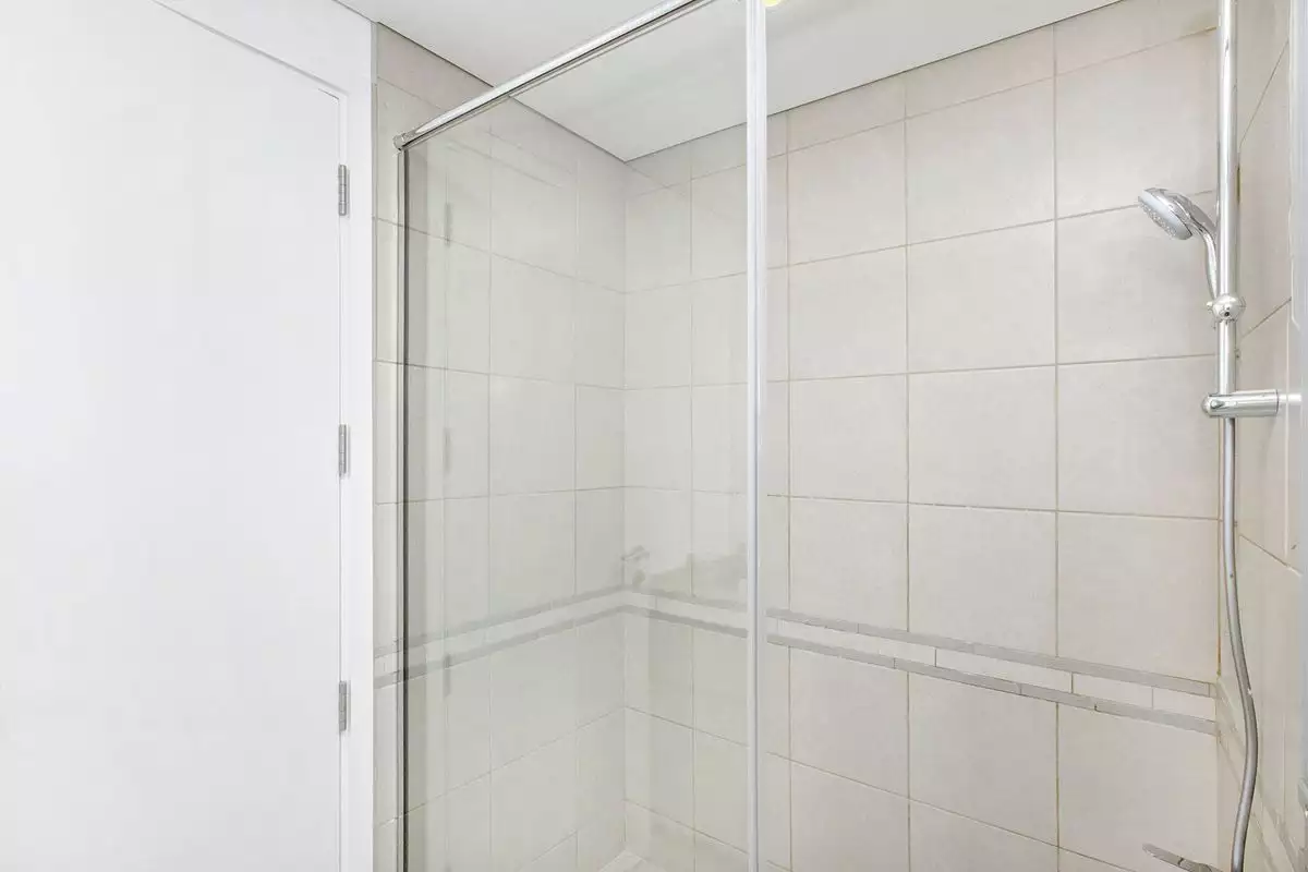 Flat 129m² in UAE, Dubai. Priced at 324630€ rent photo-8