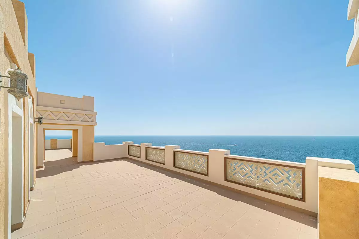 Flat 1162m² in UAE, Dubai. Priced at 11237197€ rent photo-2