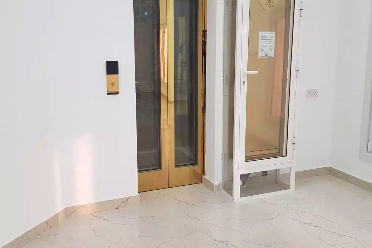 Villa 1100m² in UAE, Abu Dhabi. Priced at 1498293€ rent photo-2