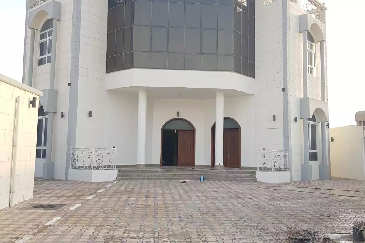 Villa 1100m² in UAE, Abu Dhabi. Priced at 1498293€ rent photo-9