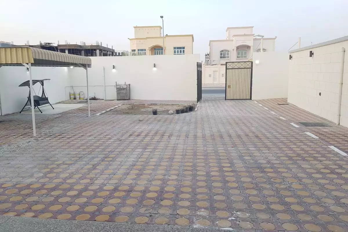 Villa 1100m² in UAE, Abu Dhabi. Priced at 1498293€ rent photo-10