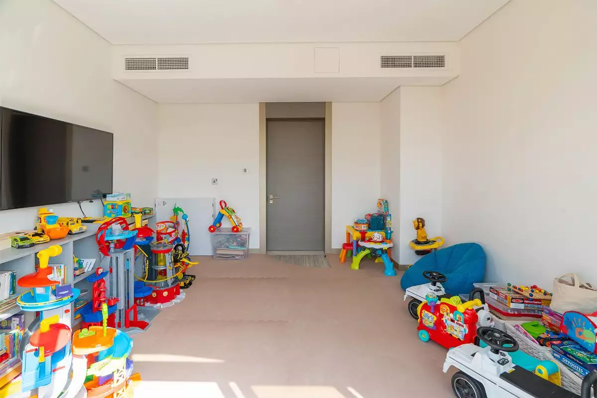 Villa 557m² in UAE, Dubai. Priced at 5743456€ rent photo-9