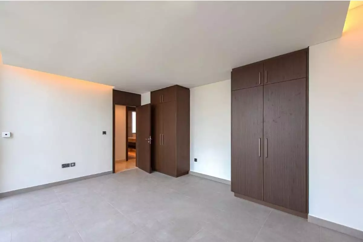 Villa 560m² in UAE, Dubai. Priced at 4994310€ rent photo-12