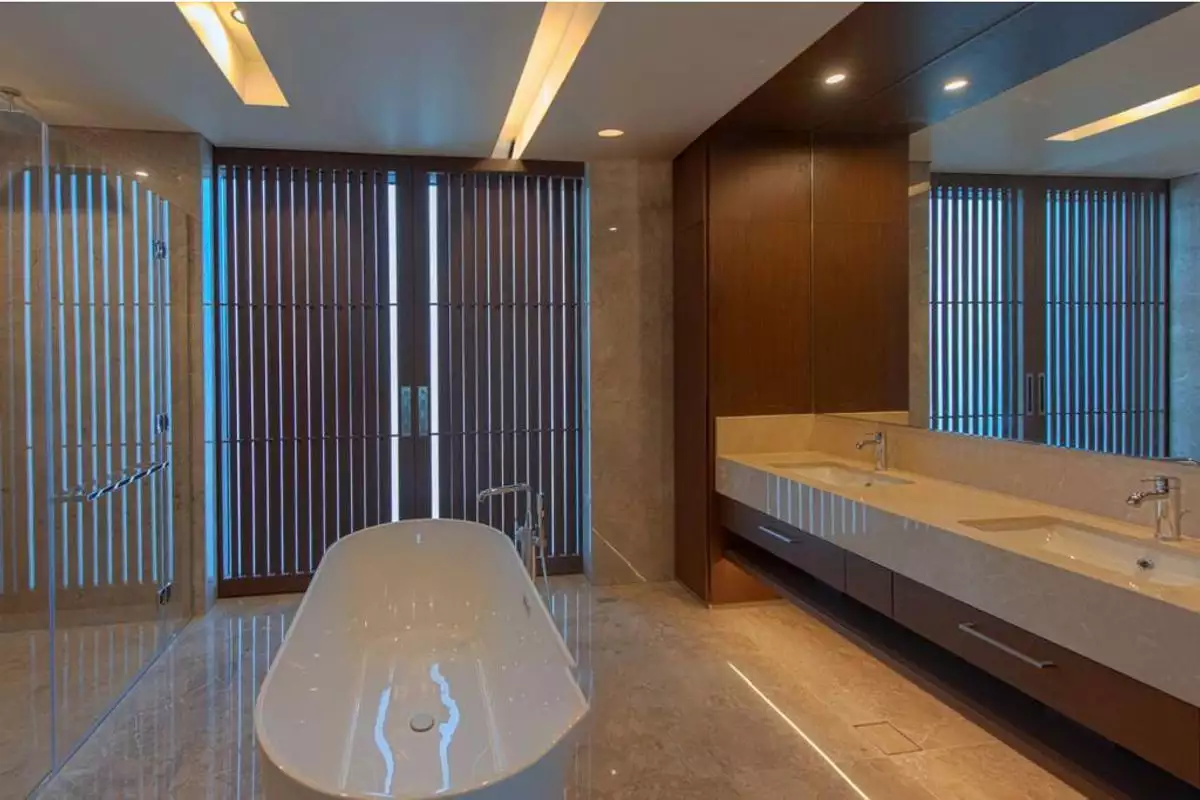 Villa 560m² in UAE, Dubai. Priced at 4994310€ rent photo-16